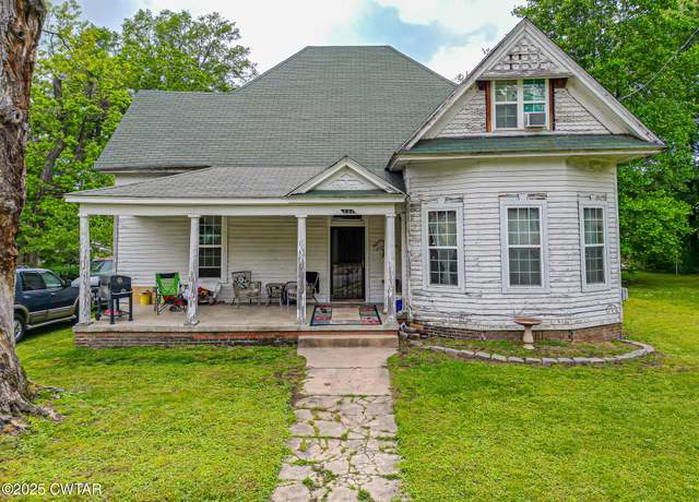 Property at 401 N 16th Ave, Humboldt, TN 38343, 3 beds, 3 baths