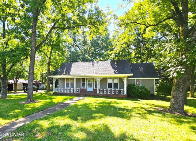 Property at 652 Chester Levee Rd, Jackson, TN 38301, 3 beds, 2 baths