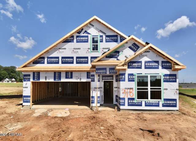 Property at 55 Clarendon Cv, Jackson, TN 38305, 4 beds, 2 baths