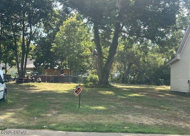 Property at 112 S 17th Ave, Humboldt, TN 38343