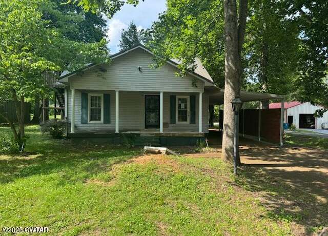 Property at 571 Cheatham St, Bruceton, TN 38317, 1 bed, 1 bath