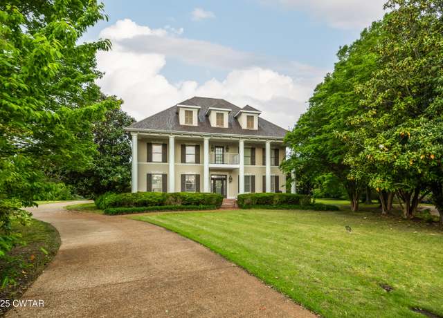 Property at 51 Crownpointe Cv, Jackson, TN 38305, 5 beds, 4 baths