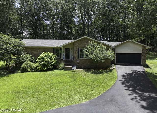 Property at 114 Oak Dr, Huntingdon, TN 38344, 3 beds, 2.5 baths