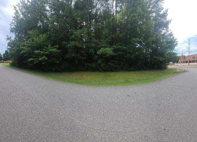Property at 10 Grassland Dr, Jackson, TN 38305