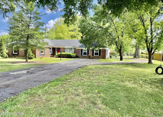 Property at 903 Sherwood Dr, Union City, TN 38261, 4 beds, 3 baths