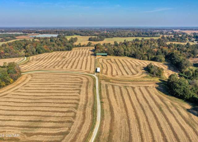 Property at 28 Peavine Rd, Bradford, TN 38316