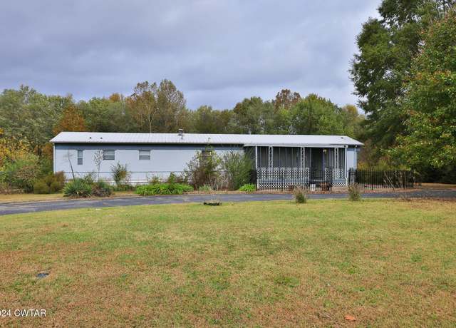 Property at 1555 Mag Duffy St, Humboldt, TN 38343, 2 beds, 1 bath