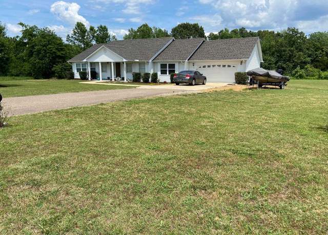Property at 115 Bishop Rd, Henderson, TN 38340, 4 beds, 2 baths