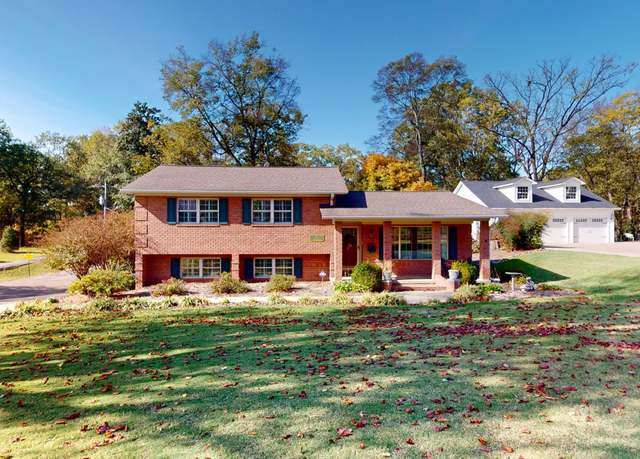 Property at 801 Troy Ave, Dyersburg, TN 38024, 4 beds, 4 baths