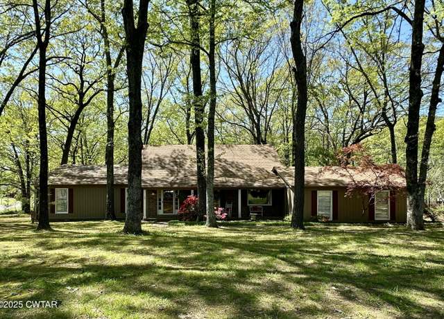 Property at 9 Ridgewood Cv, Jackson, TN 38305, 5 beds, 3 baths