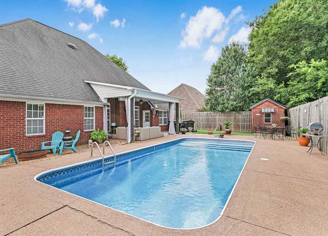 Property at 109 Jacob St, Jackson, TN 38305, 4 beds, 2.5 baths