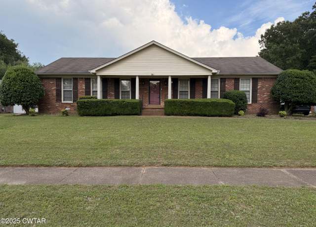 Property at 30 Jamestown Dr, Jackson, TN 38305, 3 beds, 2 baths