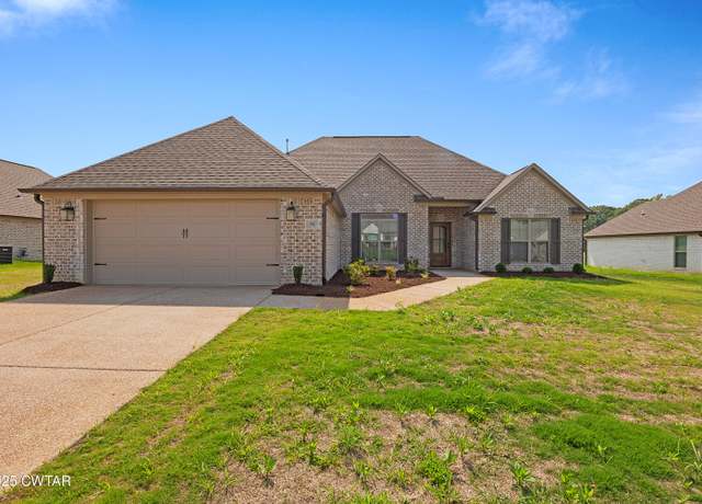 Property at 93 Garrison Dr, Jackson, TN 38305, 3 beds, 2 baths