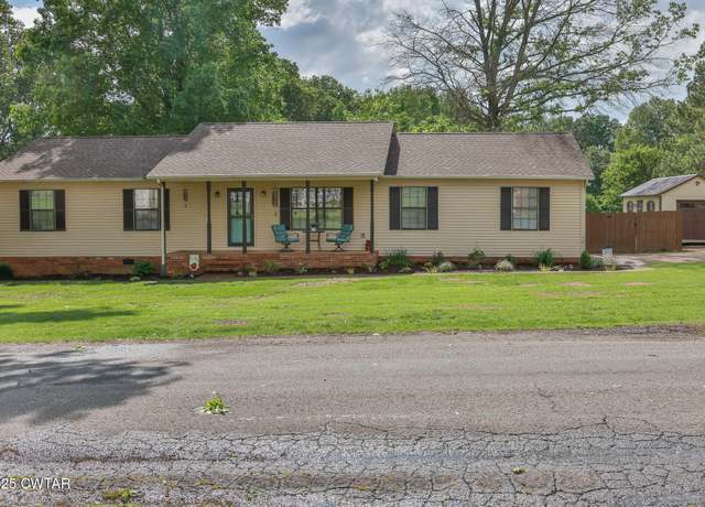 Property at 207 Woodside Dr, Dresden, TN 38225, 3 beds, 2 baths