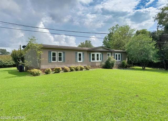 Property at 722 Browns Church Rd, Jackson, TN 38305, 3 beds, 2 baths