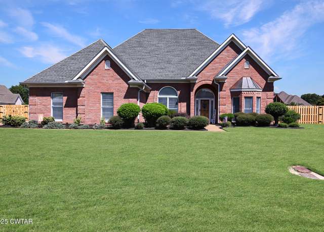 Property at 117 Southpointe Dr, Jackson, TN 38305, 4 beds, 3 baths