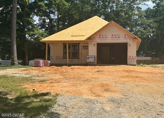 Property at 234 Lombardy St, Trenton, TN 38382, 3 beds, 2 baths