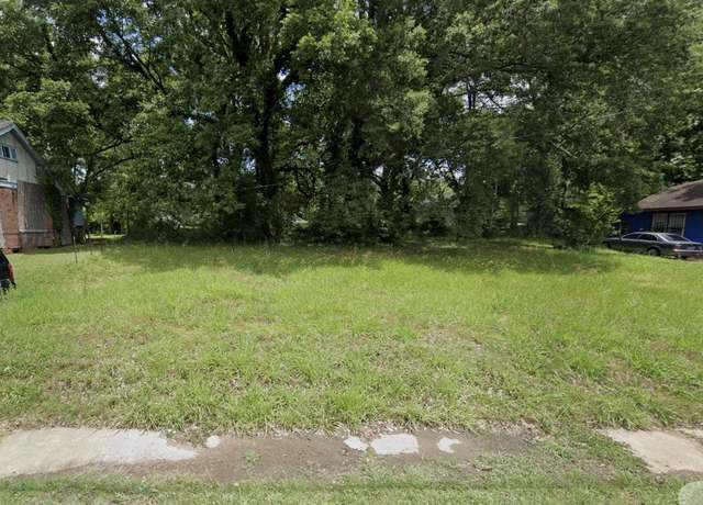 Property at 130 Elizabeth St, Jackson, TN 38301