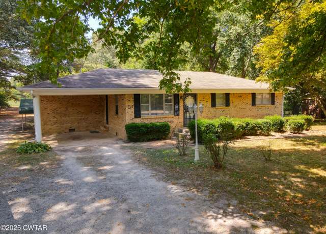 Property at 113 Joyce Street St, Dyersburg, TN 38024, 3 beds, 1 bath