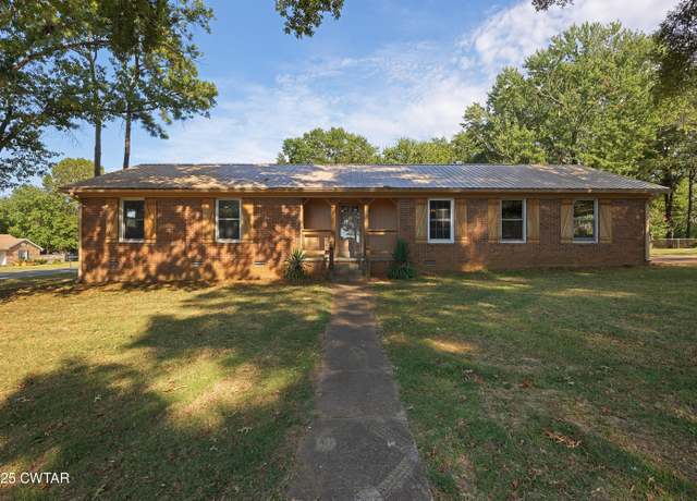 Property at 52 Commanche Trl, Jackson, TN 38305, 3 beds, 2 baths