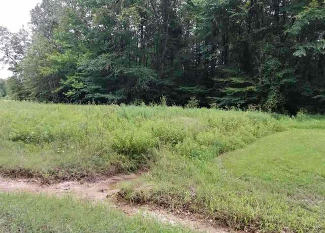 Property at 8 Donnet (lot 10) Cv, Jackson, TN 38301