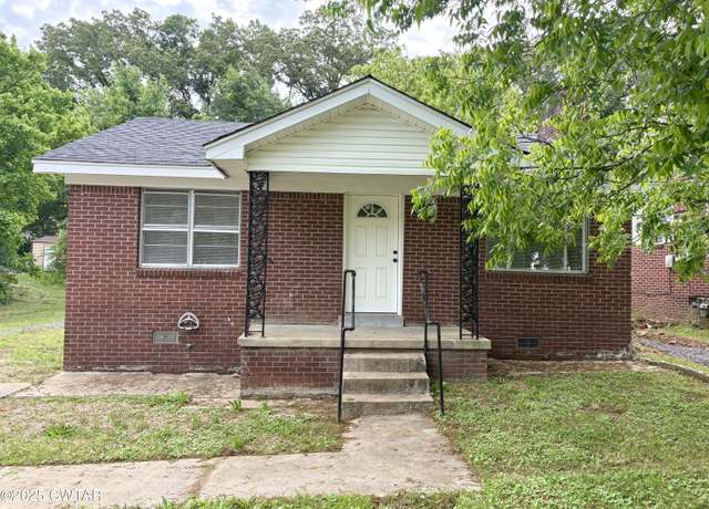 Property at 66 Labelle St, Jackson, TN 38301, 3 beds, 1 bath