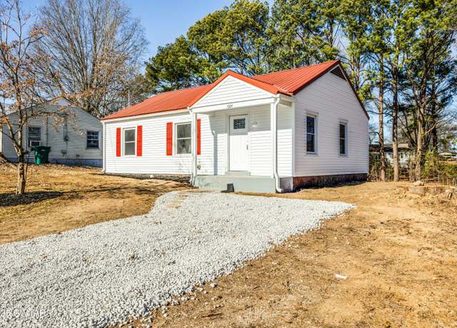 Property at 1024 Forrest Hl, Milan, TN 38358, 3 beds, 1 bath