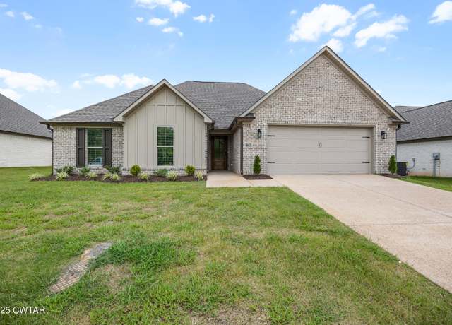 Property at 447 Fairway Blvd, Jackson, TN 38305, 3 beds, 2 baths