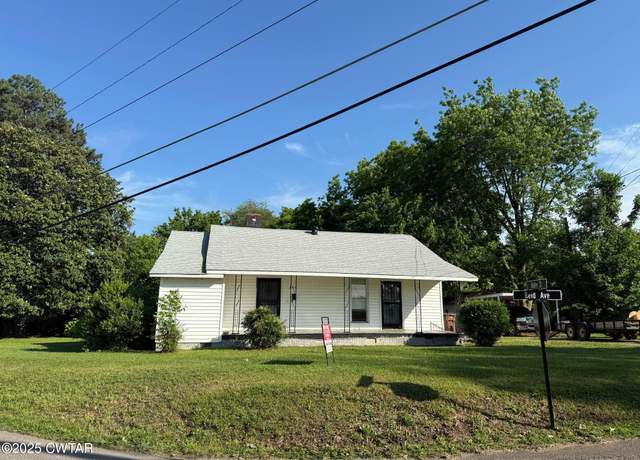 Property at 205 Reid Ave, Lexington, TN 38351, 3 beds, 2 baths