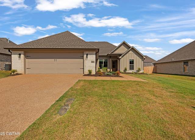 Property at 453 Fairway Blvd, Jackson, TN 38305, 3 beds, 2 baths