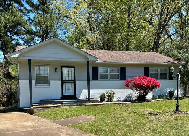Property at 31 Wildleaf Cv, Jackson, TN 38301, 4 beds, 1 bath