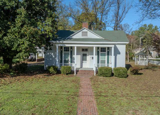 Property at 515 E College St, Brownsville, TN 38012, 3 beds, 2 baths