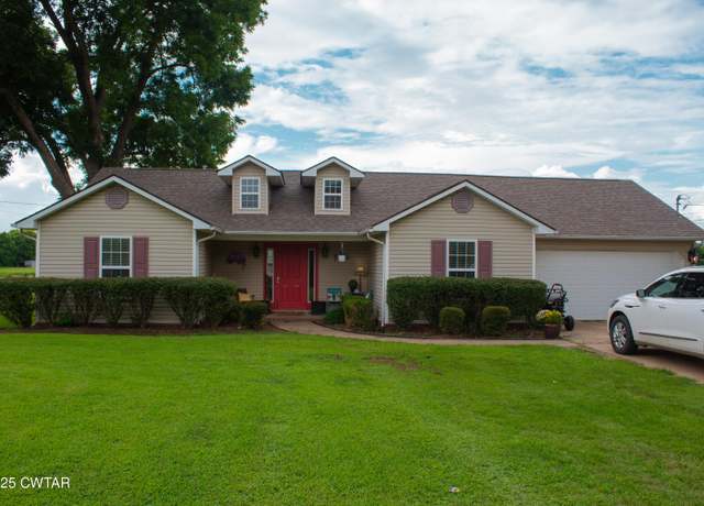 Property at 1530 Red Bell Rd, Newbern, TN 38059, 3 beds, 2 baths