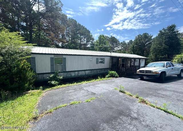 Property at 1262 Oak Grove Rd, Lexington, TN 38351, 3 beds, 2 baths