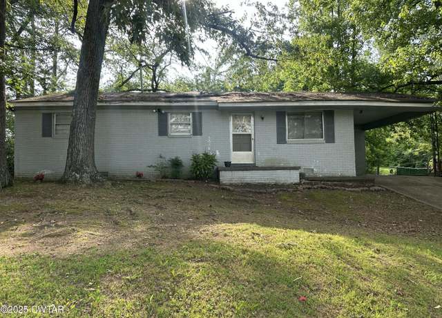 Property at 47 Oakwood Dr, Jackson, TN 38301, 3 beds, 1.5 baths