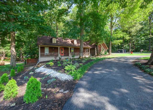 Property at 210 High Oaks Dr, Jackson, TN 38305, 3 beds, 2 baths