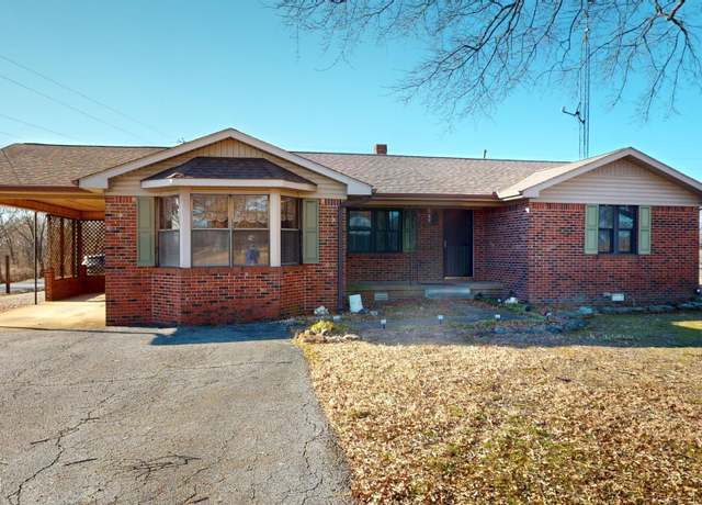 Property at 305 Walnut Grove Rd, Kenton, TN 38233, 3 beds, 2 baths