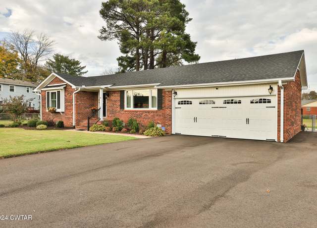 Property at 108 Ruskin Dr, Martin, TN 38237, 3 beds, 2 baths