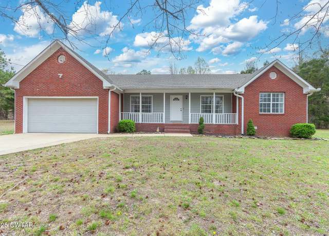 Property at 639 Lakewood Dr E, Jackson, TN 38305, 4 beds, 2 baths