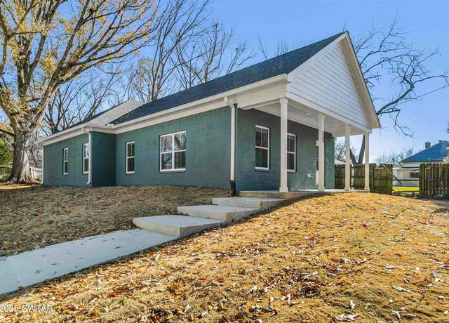 Property at 1190 Prospect Ave, Jackson, TN 38301, 3 beds, 2 baths