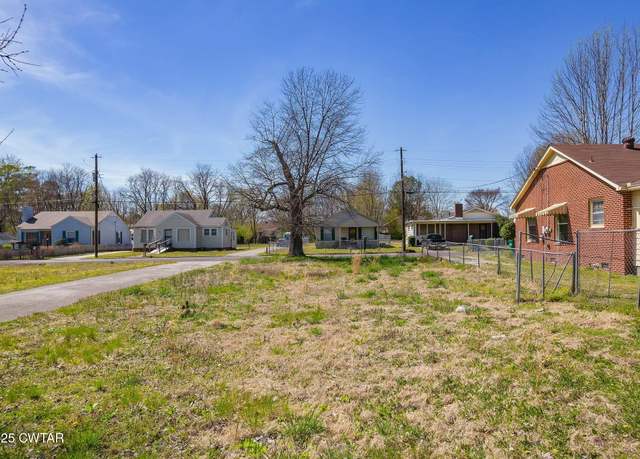 Property at 114 Peabody Ave, Jackson, TN 38301