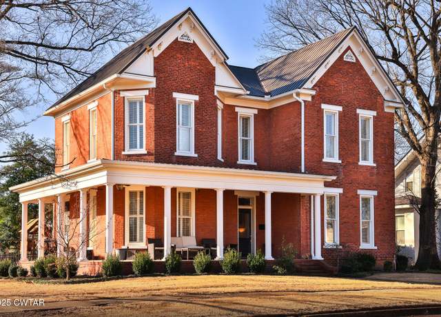 Property at 817 Exchange St, Union City, TN 38261, 4 beds, 2.5 baths