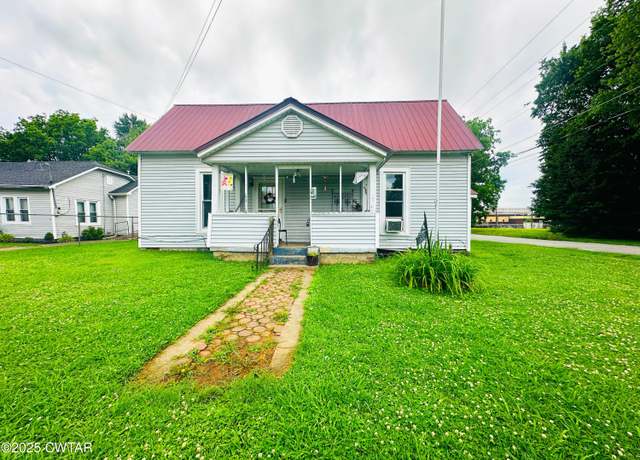 Property at 500 S Brownsville St, Trenton, TN 38382, 1 bed, 1 bath