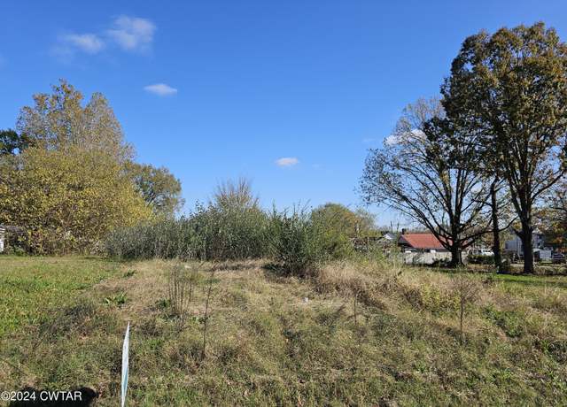 Property at 208 Mobile St, Jackson, TN 38301
