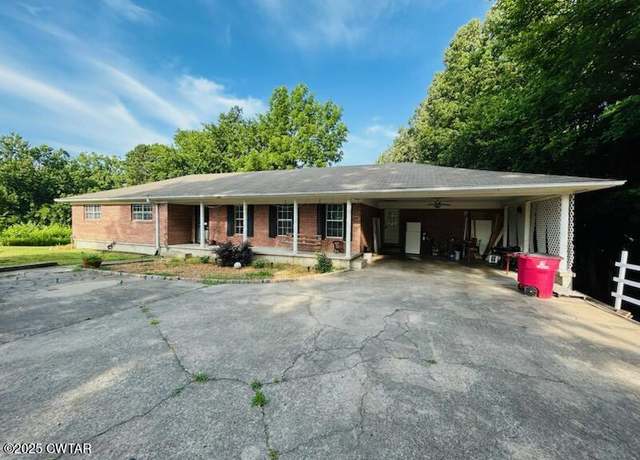 Property at 513 Viar Rd, Dyersburg, TN 38024, 4 beds, 3 baths