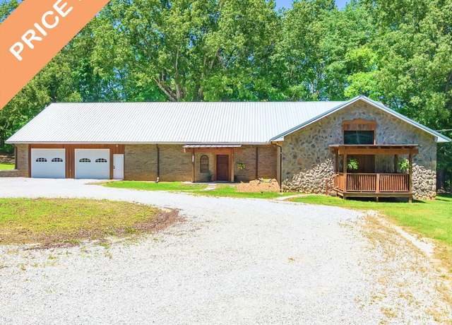Property at 110 Western Ave, Bradford, TN 38316, 4 beds, 3 baths