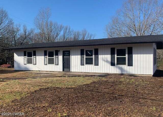 Property at 201 Glenhaven Rd, Paris, TN 38242, 3 beds, 1 bath