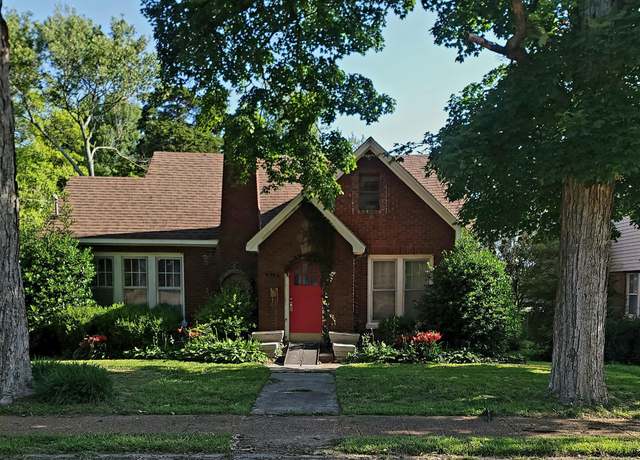 Property at 214 Gordon St, Dyersburg, TN 38024, 3 beds, 2 baths
