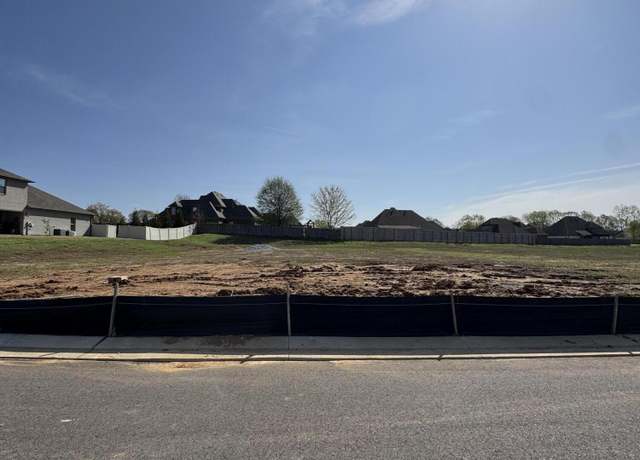 Property at 51 Swanbourne Cv, Jackson, TN 38305