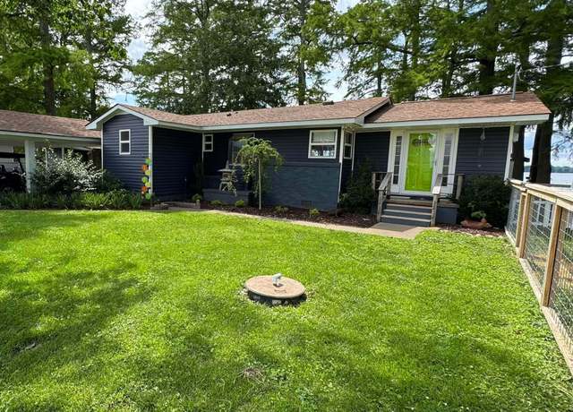 Property at 1041 Lake Dr, Hornbeak, TN 38232, 2 beds, 2 baths